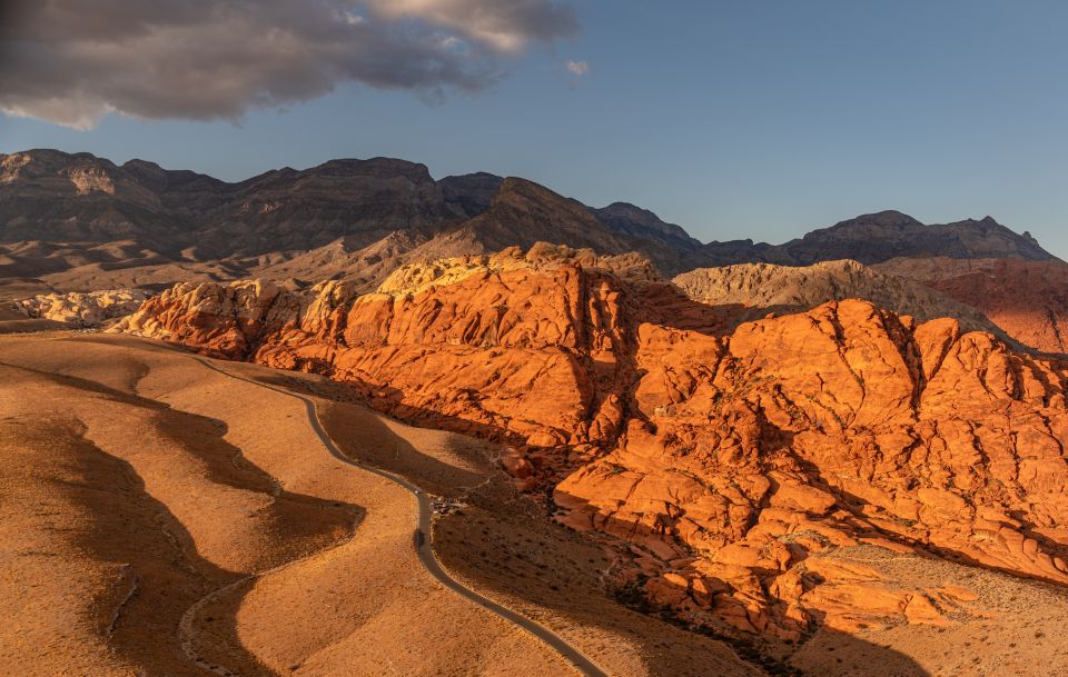 Las Vegas: Red Rock Canyon Helicopter Landing Tour - Tour Details