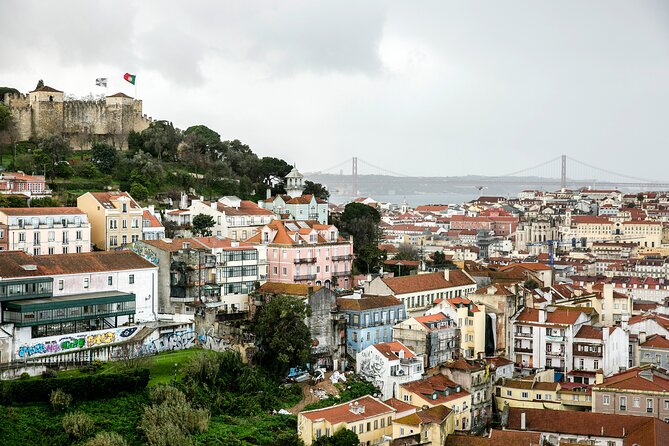 Lisbon Awakens: A Culinary Crossroads, Reborn. - Fusion of History and Modern Cuisine