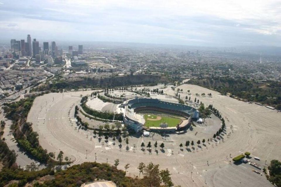 Los Angeles: 45-Minute Attractions Helicopter Tour - Soaring Over Hollywood Landmarks