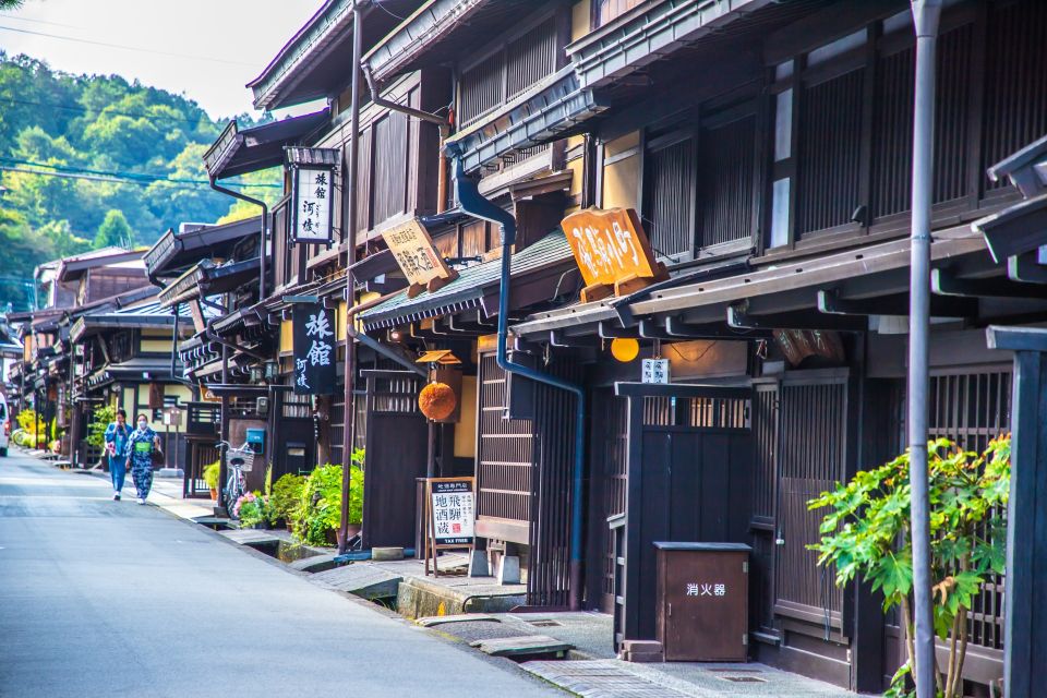 Nagoya: Hida Takayama & World Heritage Shirakawa-go Day Tour - Guided Tour of Takayama