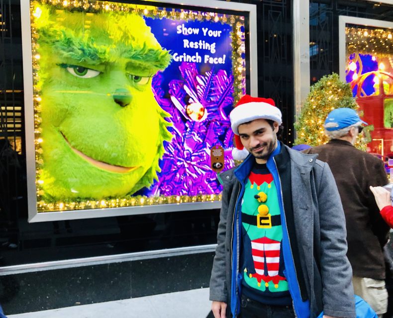 New York Holiday Lights and Movie Sites Bus Tour - Duration and Size