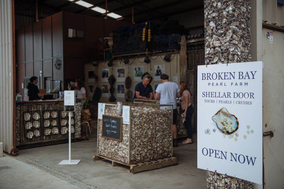 Pearl Grading at Broken Bay - Language and Accessibility Information