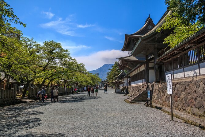 Private Guided Tour Around Mt. Aso Volcano, Grassland, Aso Shrine - Discovering Monzenmachi Town