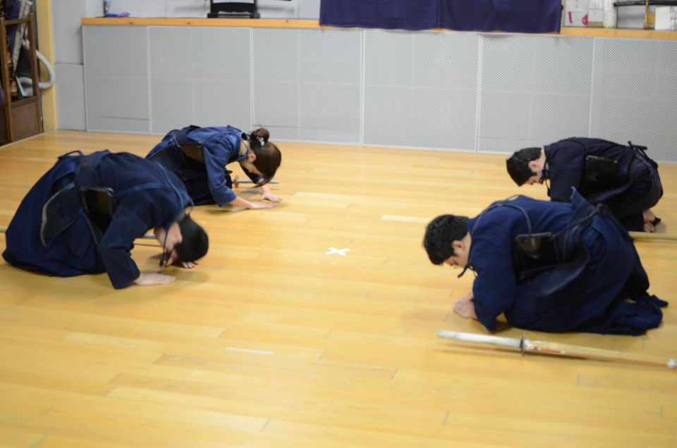 Tokyo: Samurai Kendo Practice Experience - Gearing Up for the Experience