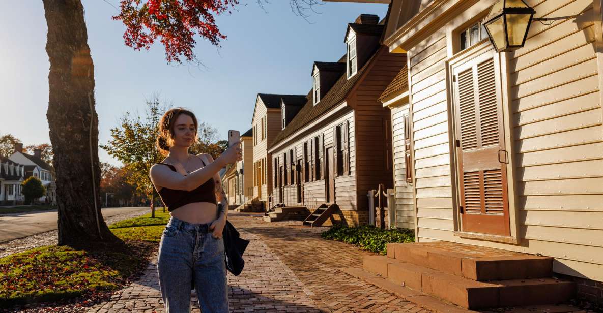 Williamsburg Family Trek: A Journey Through Time and Tales - Lively Market and Architecture