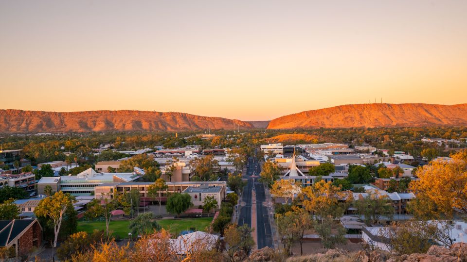 Alice Springs: Town Highlights and West MacDonnell Ranges - School of the Air Experience