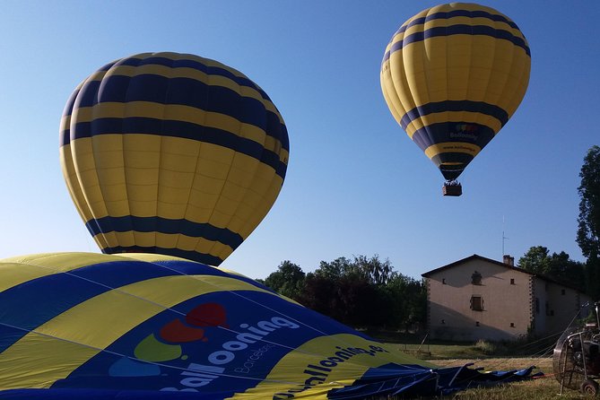 Balloon Ride Over Catalonia With Optional Pick-Up From Barcelona - Frequently Asked Questions