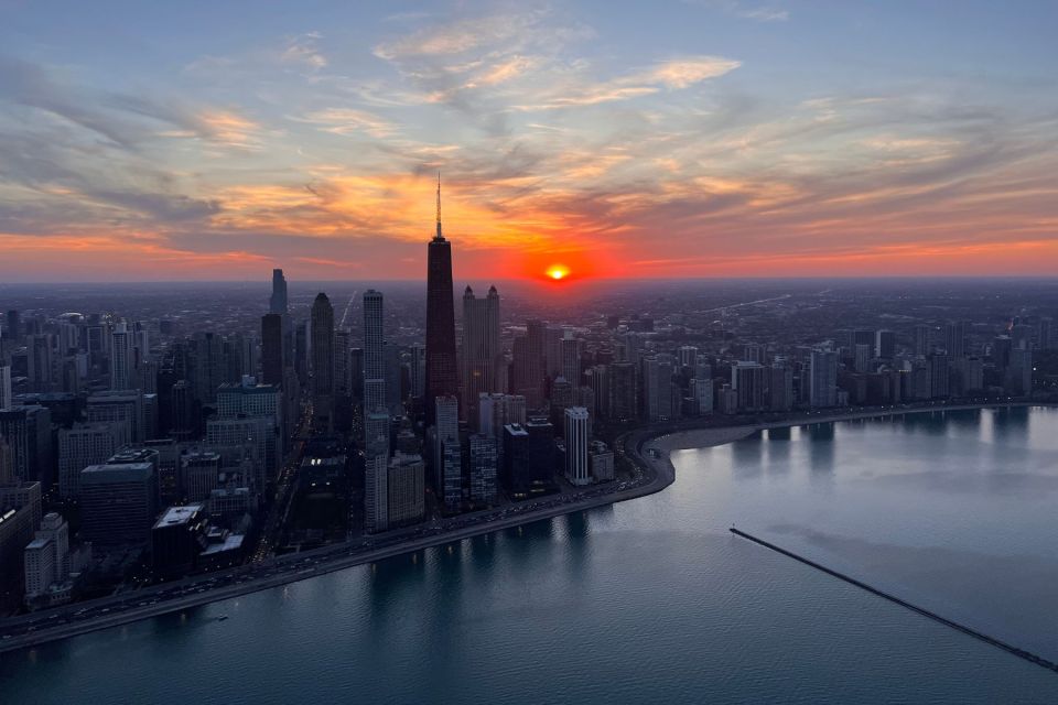Chicago: Private Helicopter Tour of Chicago Skyline - Weight Restrictions