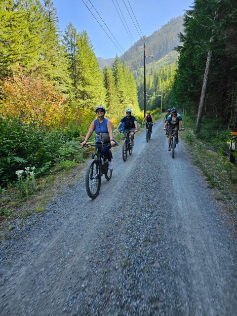 From Seattle: Snoqualmie Tunnel Scenic Bike Tour - Ride Through Snoqualmie Tunnel