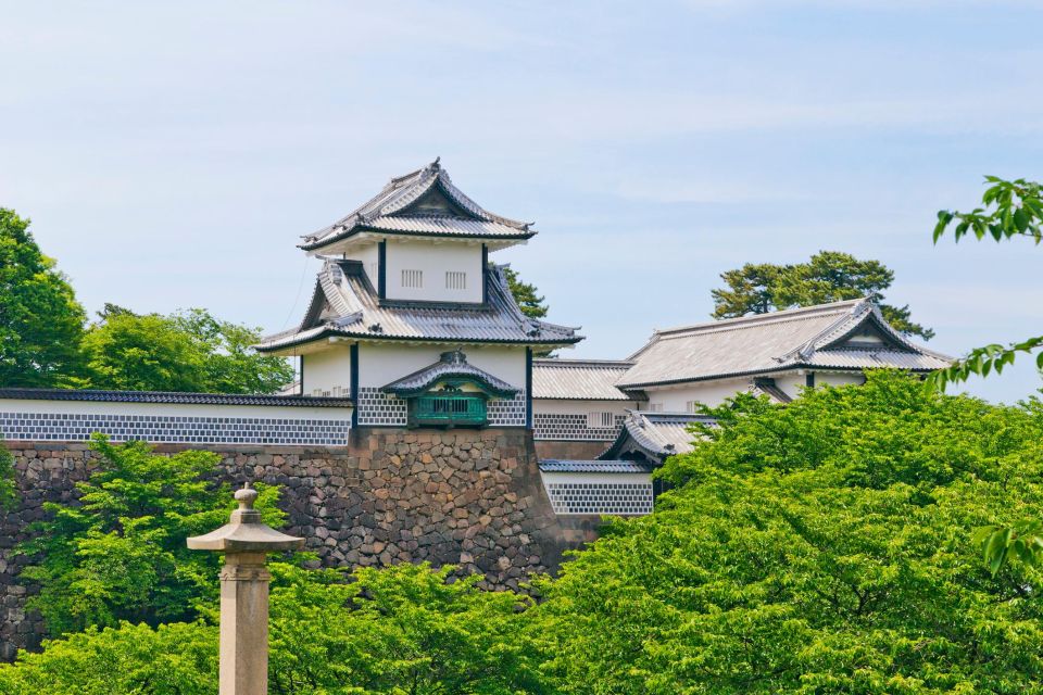 Kanazawas Timeless Culture: Private Tour - Kanazawa Castle Park