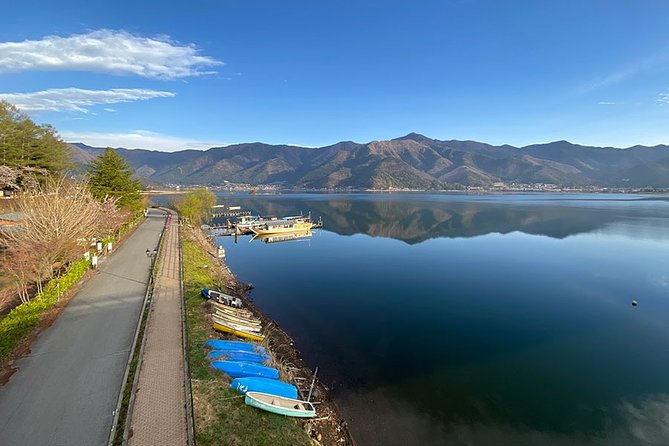 Lake Kawaguchiko Bike Tour - Flexible Paced Experience