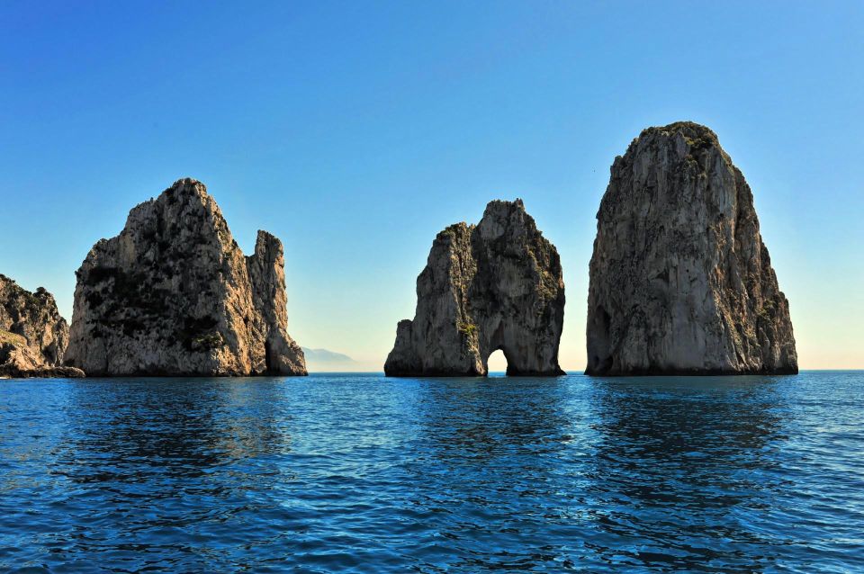 Luxury Boats | Amalfi Coast & Capri Boat Tour - Amenities Onboard