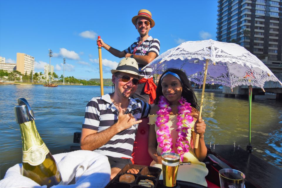 Military Families Love This Gondola Cruise in Waikiki Fun - Meeting Point and Directions