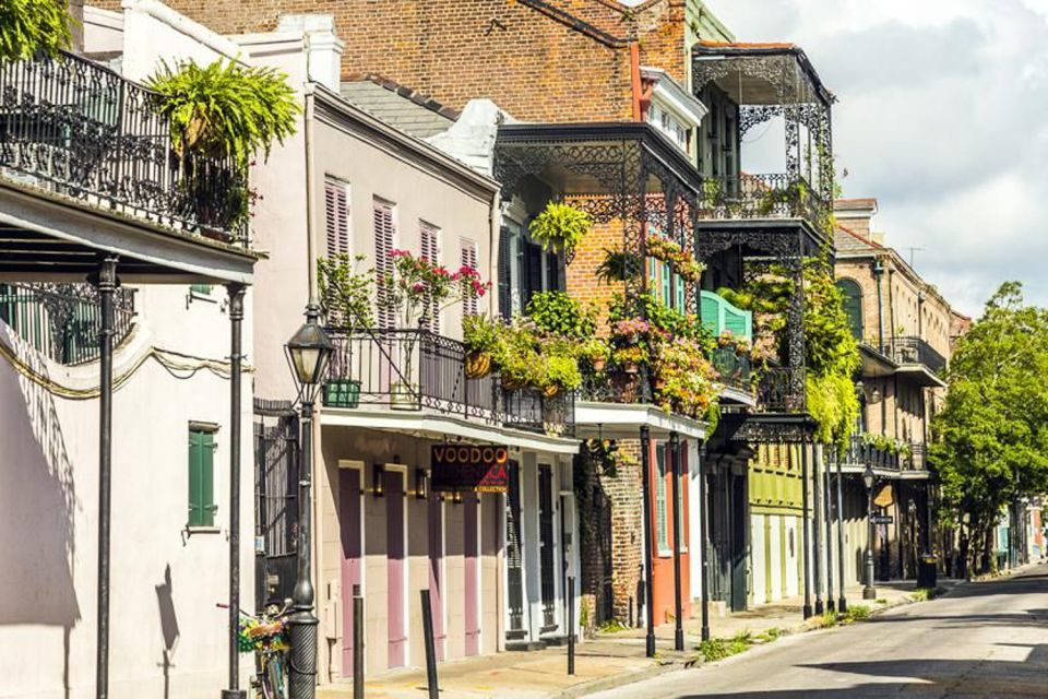 New Orleans: Five-in-One City Walking Tour - Burial Practices