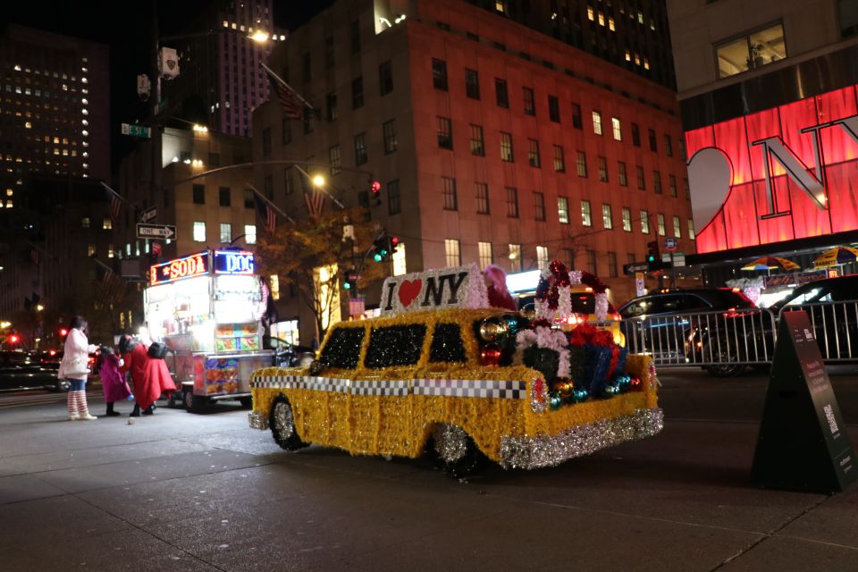 NYC: Magical Christmas Lights Carriage Ride (Up to 4 Adults) - Landmarks Along the Way