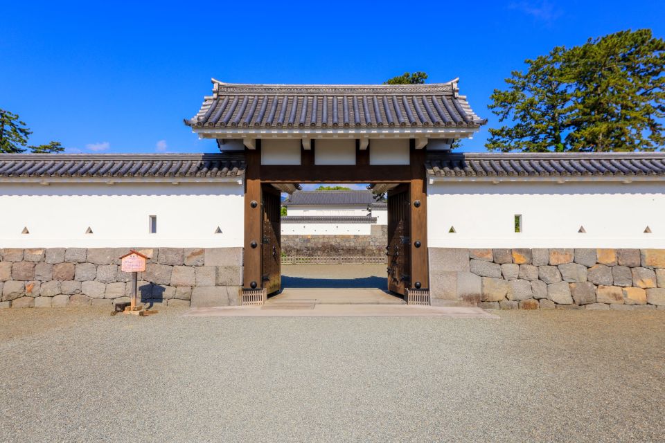 Odawara: Odawara Castle Tenshukaku Entrance Ticket - Taking in Edo-Period Atmosphere