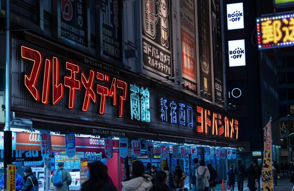 Shinjuku Night Tour + Cinematic Video Shooting Service - Important Information