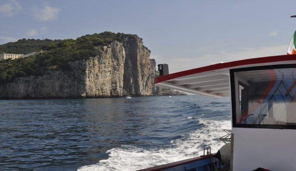 Sperlonga: Private Boat Tour to Gaeta With Pizza and Drinks - Important Information