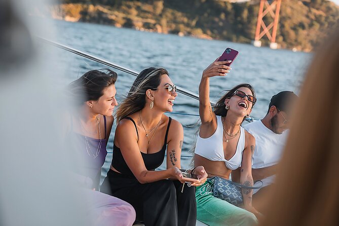 Sunset Experience: Lisbon Boat Cruise With Music and a Drink - Customer Experiences