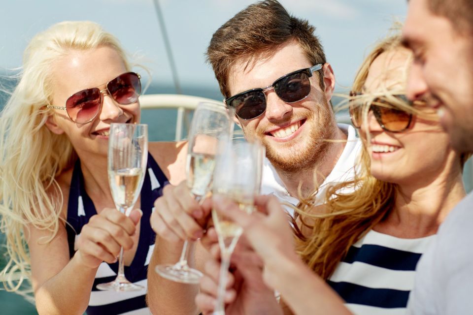 Sydney Harbour: 3-Hour Lunch Cruise With Live Music - Frequently Asked Questions