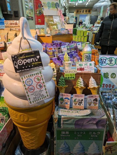 Tokyo Japanese Food Hopping Tour in Ueno Ameyoko at Night - Customer Feedback on the Tour