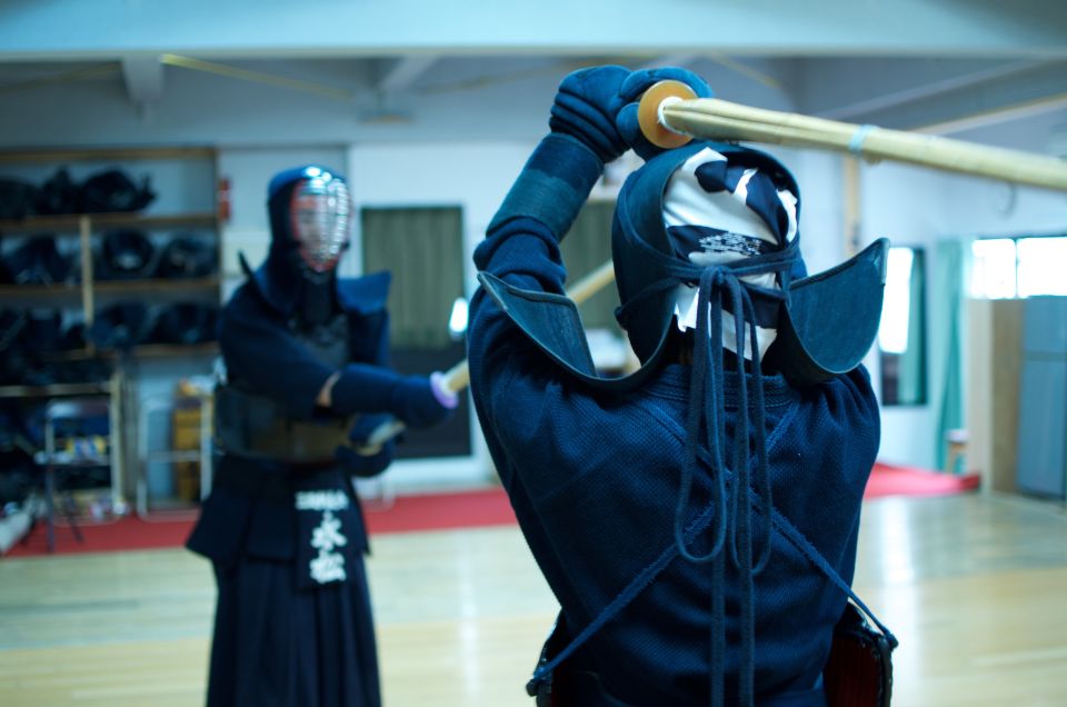 Tokyo: Samurai Kendo Practice Experience - Practicing Sword Fighting Techniques