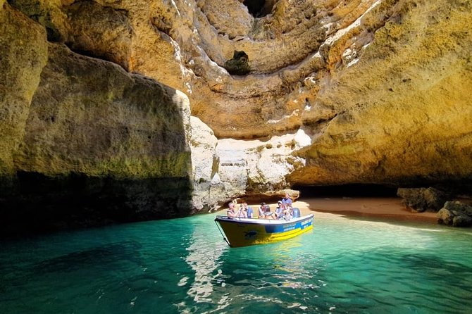 Traditional Tour - Benagil Cave - Traveler Highlights