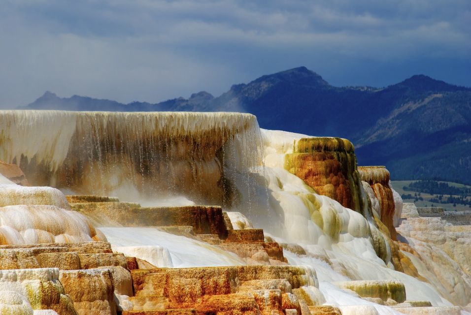 2-Day Guided Trip to Yellowstone National Park - Accommodation Details