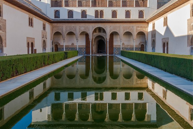 Alhambra Skip-The-Line Private Tour Including Nasrid Palaces - Directions