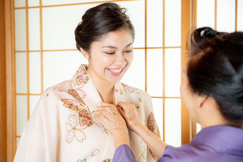 Calligraphy Experience With Simple Kimono in Okinawa - Experienced Instructor