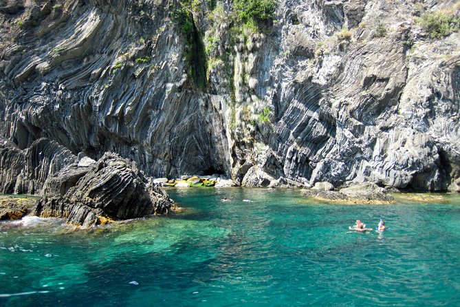 Cinque Terre Sunset Boat Tour Experience - Confirmation and Cancellation Policy