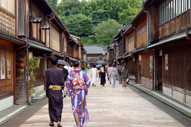 Full-Day Tour From Kanazawa: Samurai, Matcha, Gardens and Geisha - Meeting Point and Start Time