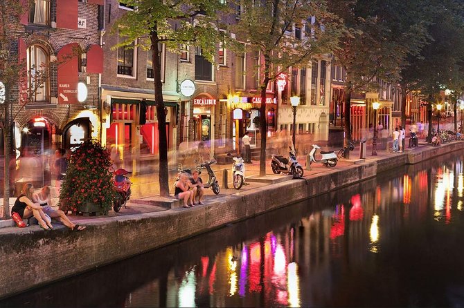 Guided Tour of the Red Light District of Amsterdam - Visitor Information