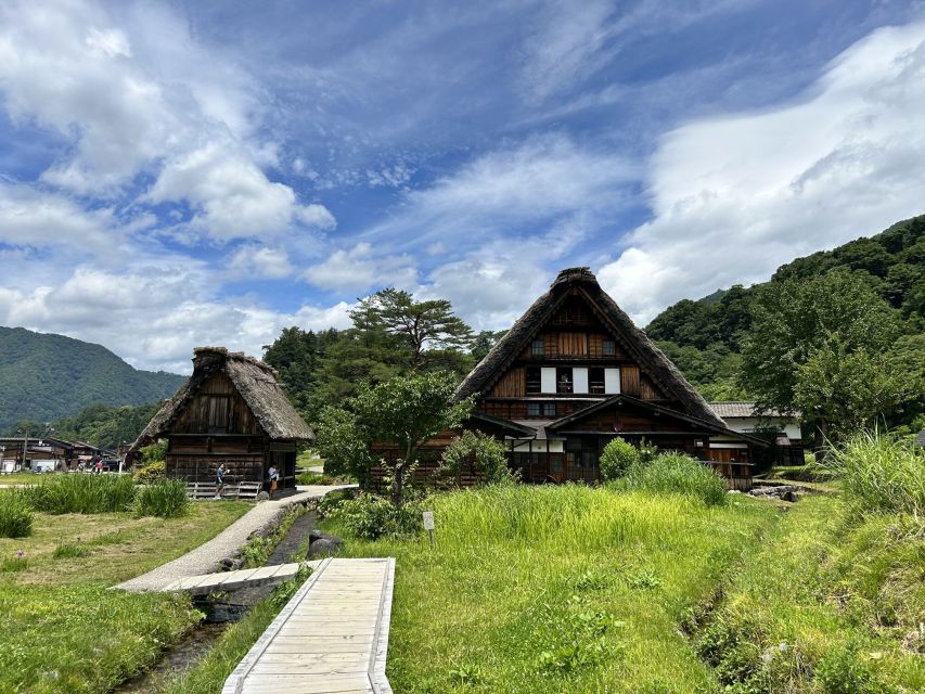 Kanazawa to Shirakawago: Half-Day Tour - Booking and Cancellation