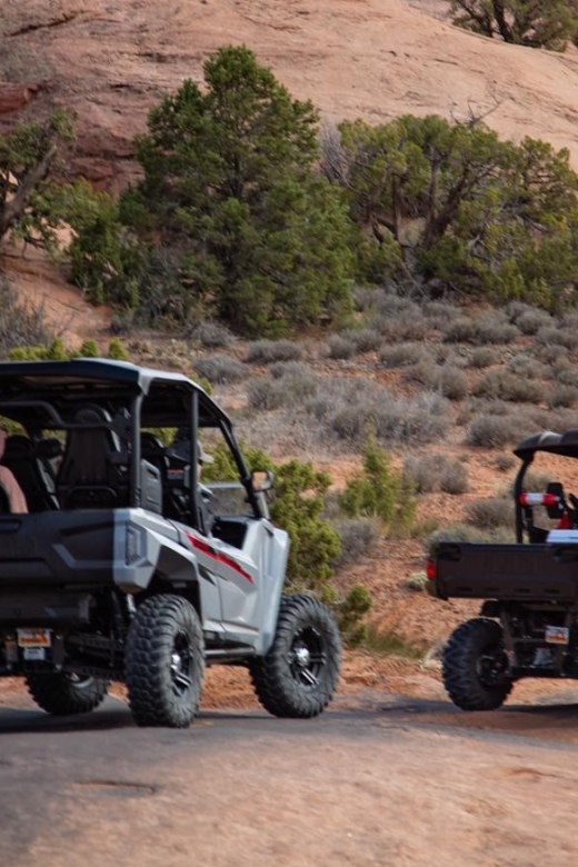 Moab: Self-Driven Guided Sunset UTV Tour to Fins N Things - Sunset Views