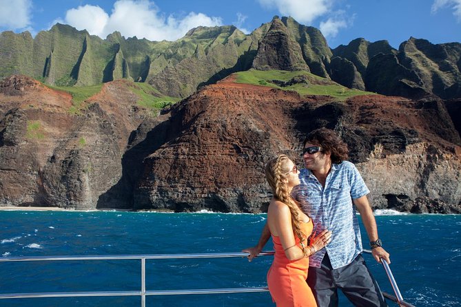 Na Pali Sunset & Sightsee Boat Tour - Frequently Asked Questions