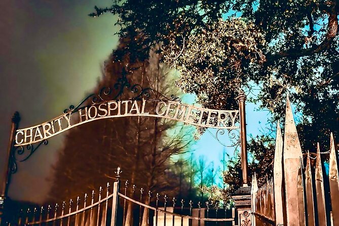 New Orleans Dead of Night Ghosts and Cemetery Bus Tour - Reviews