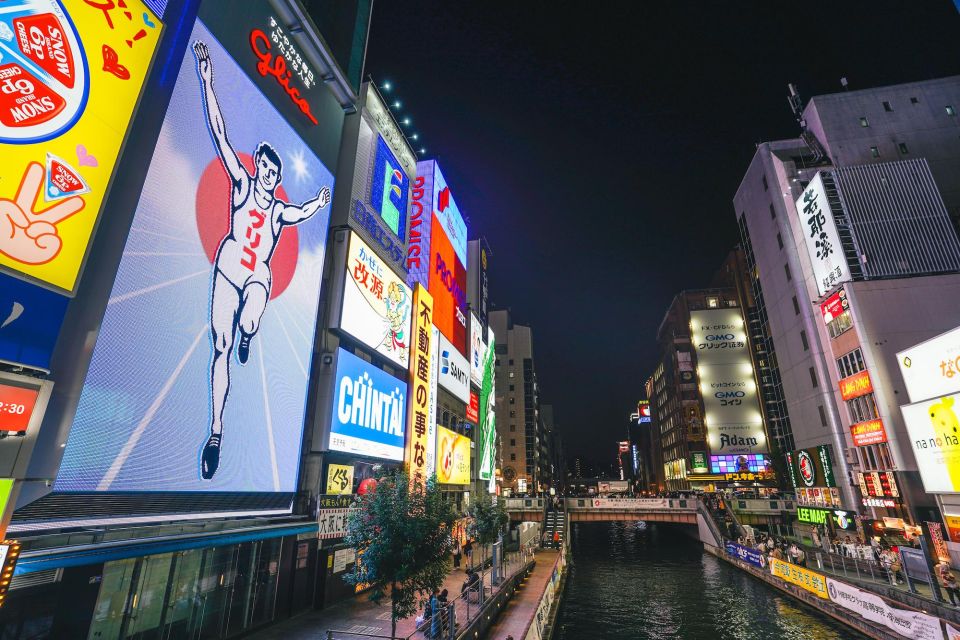 Osaka: Bar Hopping Night Tour in Namba - Sharing Tables With Locals