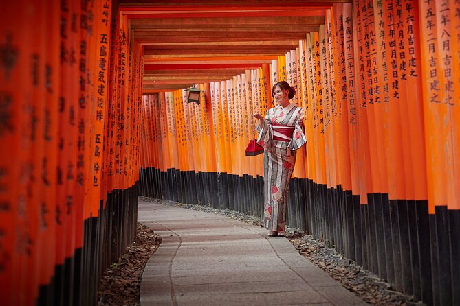 Private Photo Shoot & Walk in Kyoto - Professional Photo Shoot - Photographers Expertise