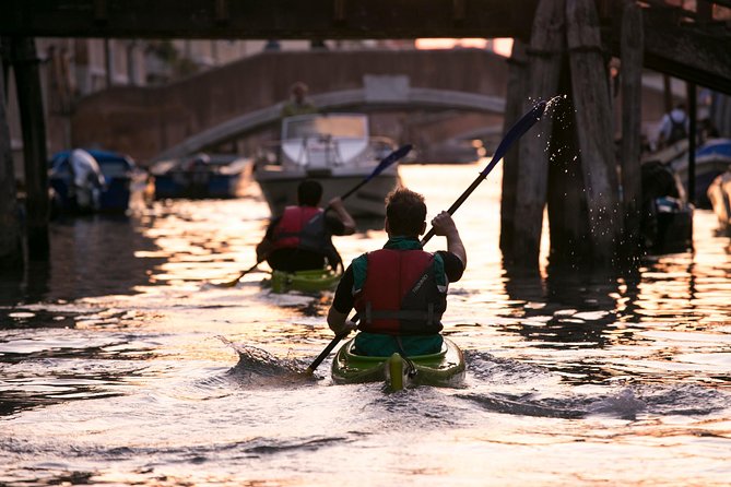 Real Venetian Kayak - Tour of Venice Canals With a Local Guide - What To Expect