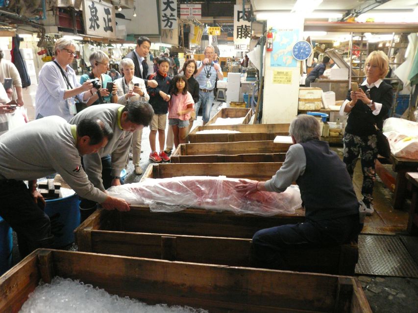 Tokyo: Guided Walking Tour of Tsukiji Market With Lunch - Exploring Tsukiji Market