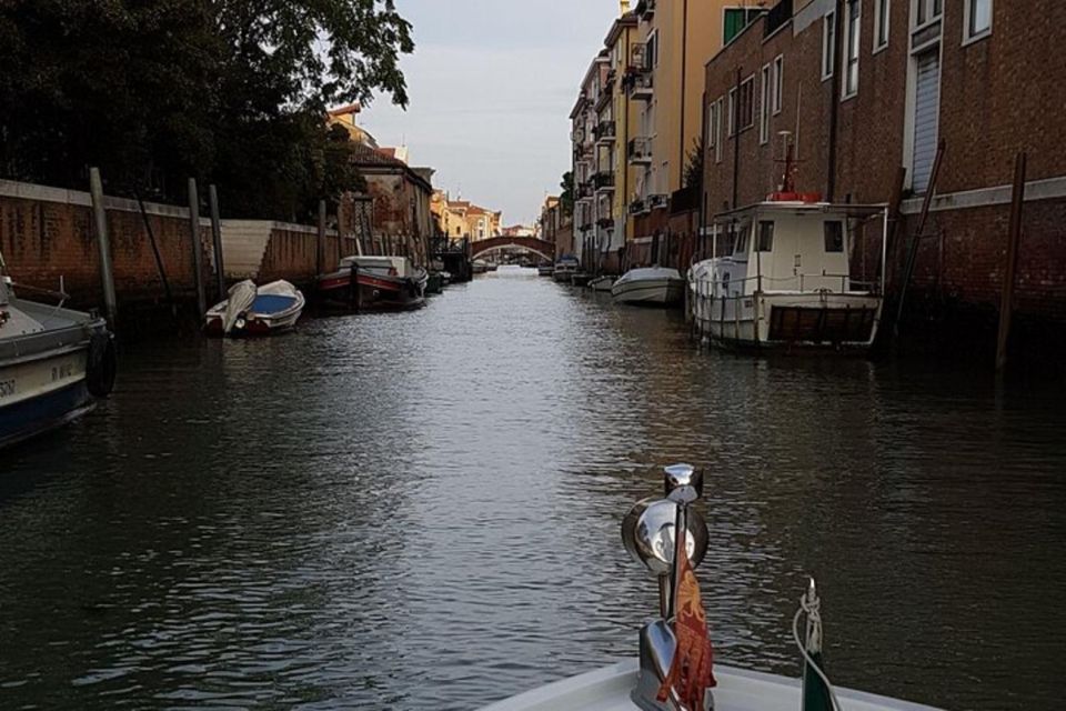 Venice LUXURY Private Day Tour With Gondola Ride From Rome - Multilingual Tour Guides