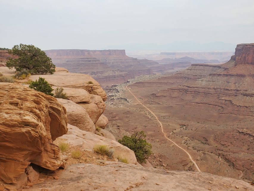 Afternoon Canyonlands Island In The Sky 4X4 Tour - Traversing the Shafer Trail