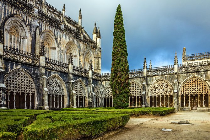 Fatima, Batalha, Nazare, Obidos Full-Day Group Tour From Lisbon - Frequently Asked Questions