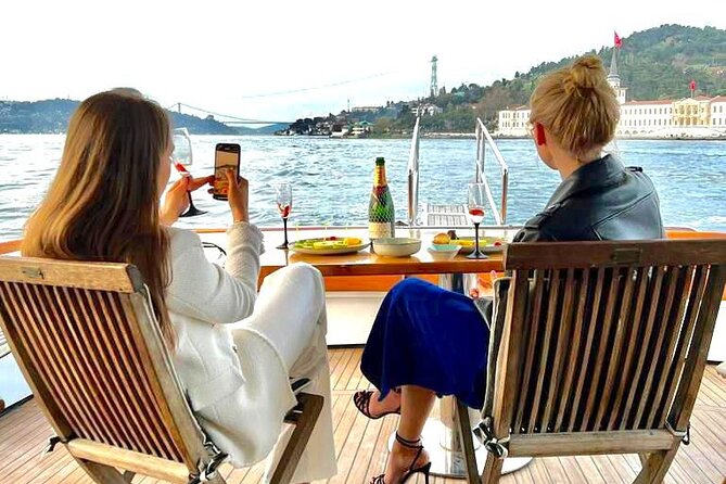 Istanbul Sunset Luxury Yacht Cruise With Snacks and Live Guide - Recap