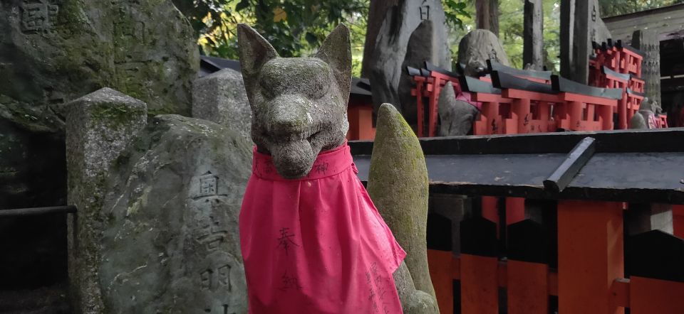 Kyoto: Historic Higashiyama Walking Tour - Discovering Kiyomizu-dera