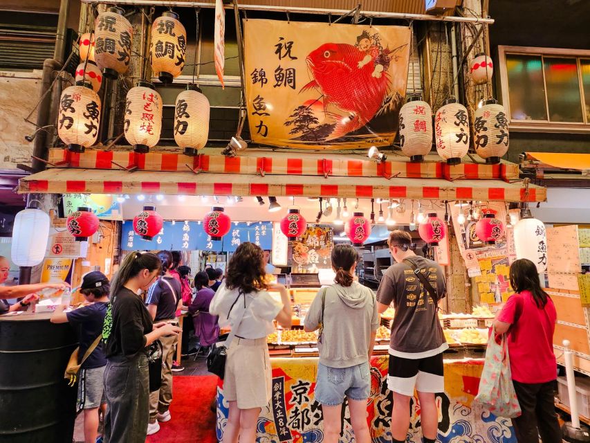 Kyoto: Nishiki Market and Depachika Food Tour With a Local - Sampling Delectable Japanese Delicacies