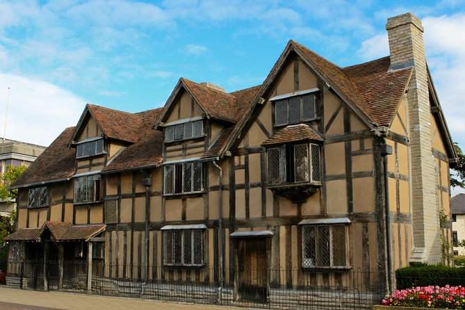 Oxford, Stratford, Cotswolds & Warwick Castle Tour From London - Frequently Asked Questions