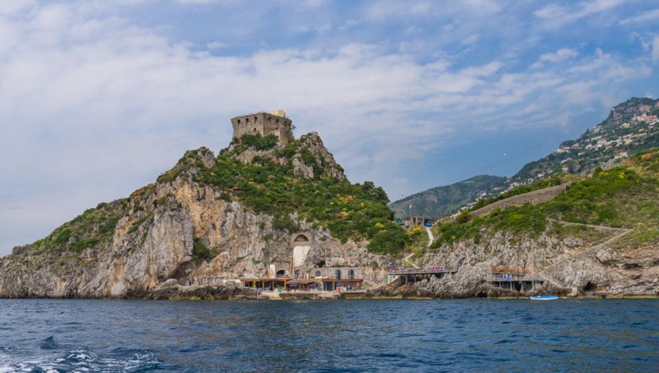 Positano: Private Boat Tour to Amalfi Coast - Amenities