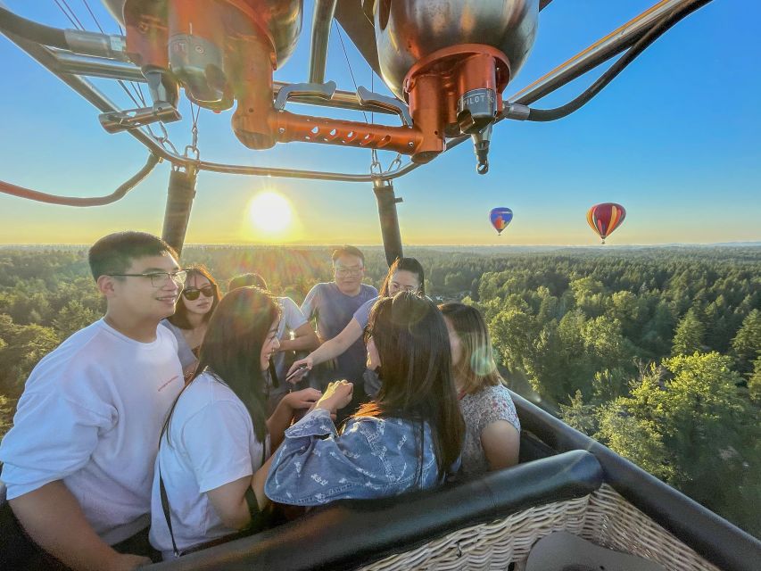 Seattle: Mt. Rainier Sunset Hot Air Balloon Ride - Post-Landing Celebration